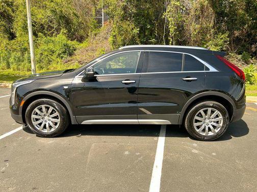 Stellar Black Metallic 2023 Cadillac XT4 Premium Luxury