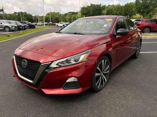 2020 Nissan Altima SR FWD