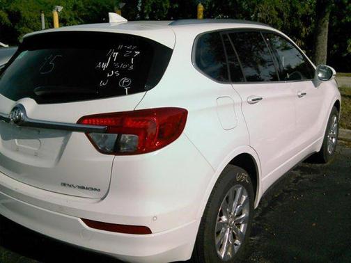 Summit White 2018 Buick Envision Essence