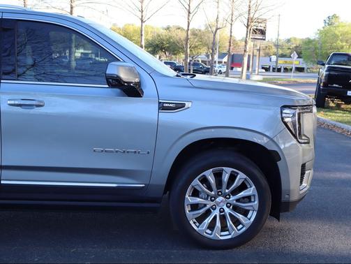 Sterling Metallic 2024 GMC Yukon Denali