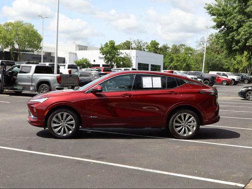 Cinnabar Metallic 2024 Buick Envista Avenir FWD