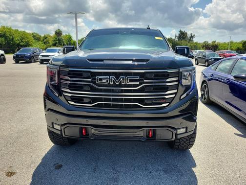 Onyx Black 2026 GMC Sierra 1500 AT4
