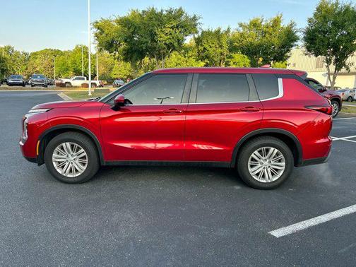 2022 Mitsubishi Outlander ES 2.5 2WD
