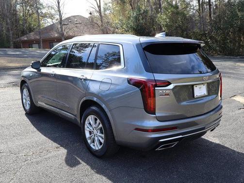 2021 Cadillac XT6 Luxury FWD