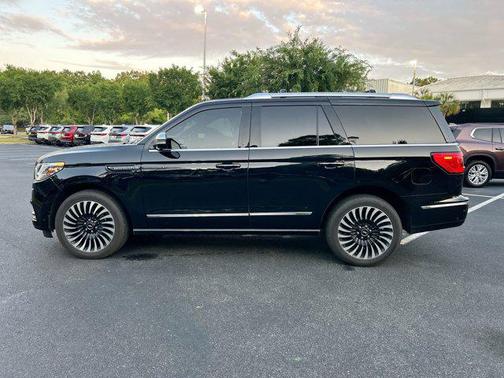 2021 Lincoln Navigator Black Label