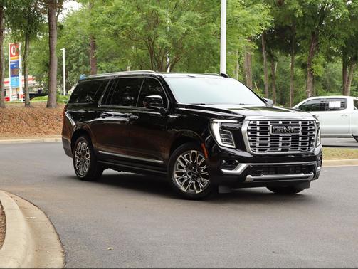 Onyx Black 2025 GMC Yukon XL Denali