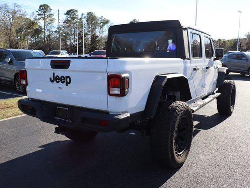 2023 Jeep Gladiator Sport