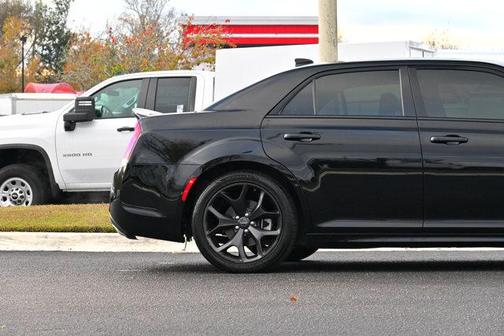 2022 Chrysler 300 S