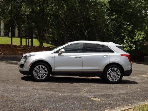 Radiant Silver Metallic 2019 Cadillac XT5 Premium Luxury