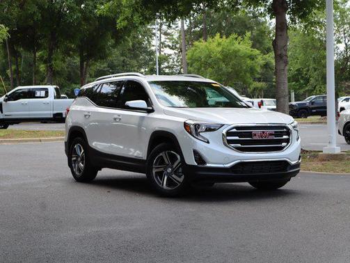 White Frost Tricoat 2021 GMC Terrain SLT