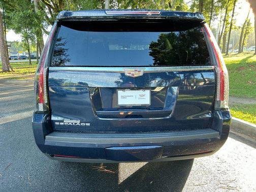 2020 Cadillac Escalade Premium Luxury