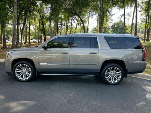 2018 Cadillac Escalade ESV Luxury