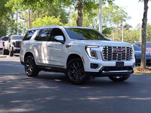 White Frost Tricoat 2025 GMC Yukon Denali