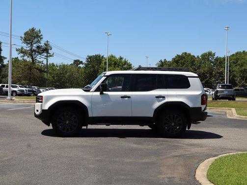 Ice Cap 2026 Toyota Land Cruiser Base