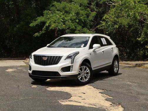 Crystal White Tricoat 2024 Cadillac XT5 Luxury