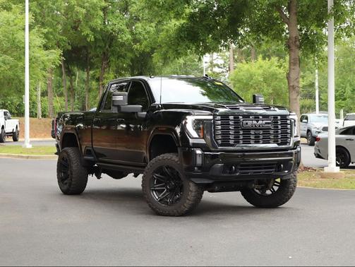 Onyx Black 2024 GMC Sierra 2500 Denali Ultimate