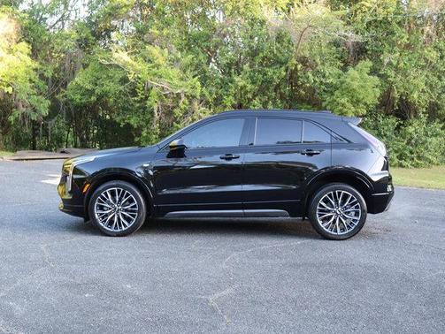 2024 Cadillac XT4 Sport