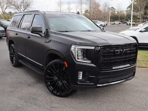 2022 GMC Yukon SLT