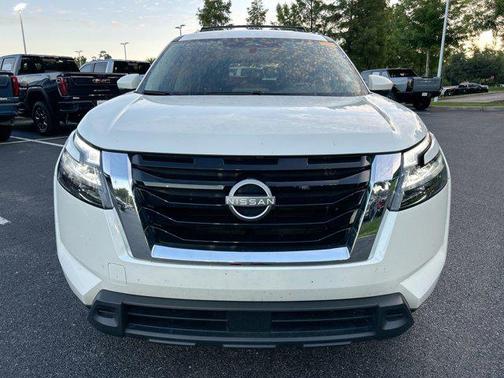 2024 Nissan Pathfinder SV FWD