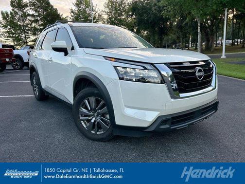 2024 Nissan Pathfinder SV FWD