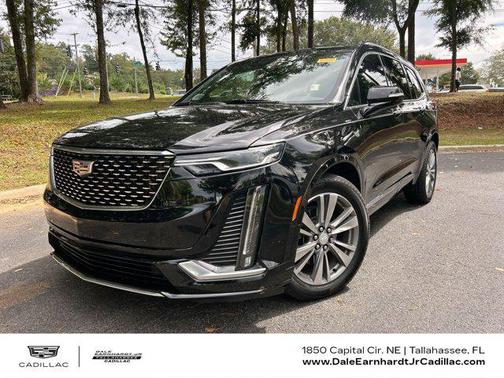 2022 Cadillac XT6 Premium Luxury FWD