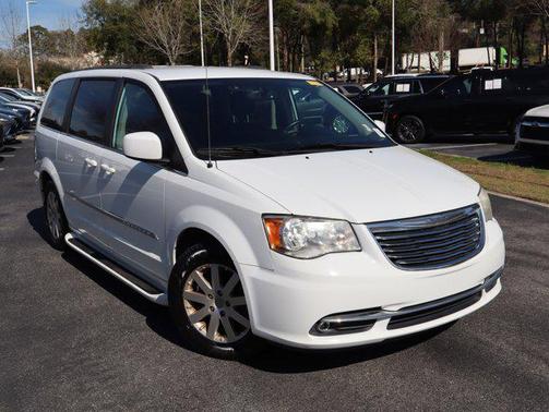 2014 Chrysler Town & Country Touring