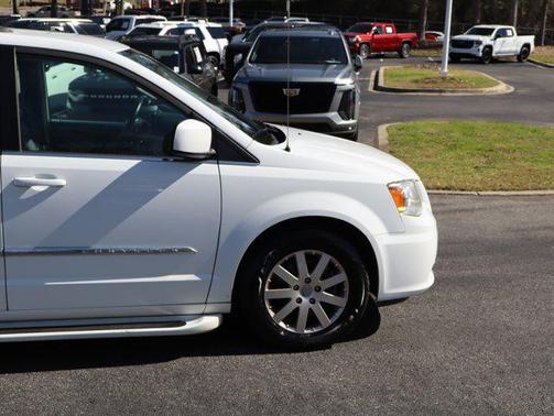2014 Chrysler Town & Country Touring