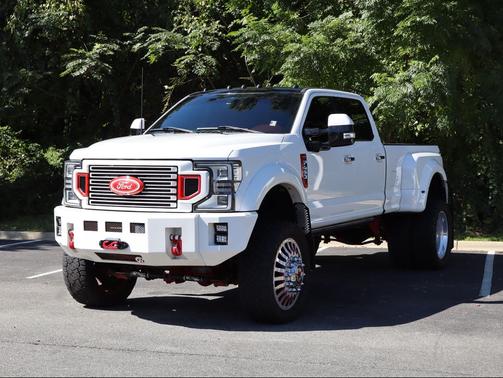 Star White Metallic Tri-Coat 2022 Ford F-450 Platinum