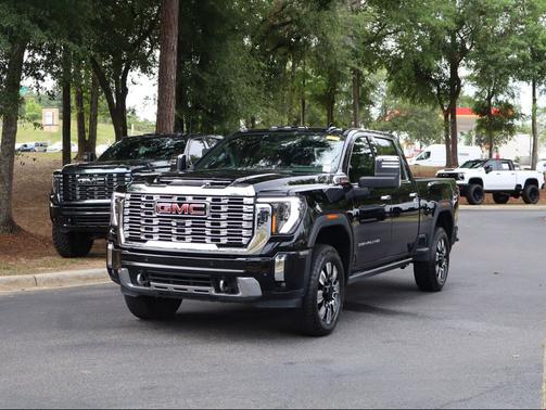 Onyx Black 2025 GMC Sierra 2500 Denali