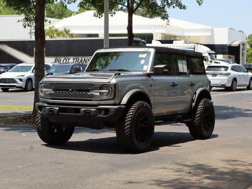 ICONIC SILVER METALLIC 2022 Ford Bronco Badlands