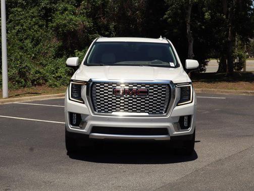 White Frost Tricoat 2021 GMC Yukon Denali