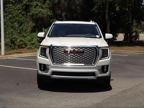White Frost Tricoat 2021 GMC Yukon Denali