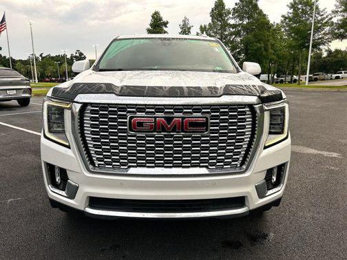White Frost Tricoat 2021 GMC Yukon Denali