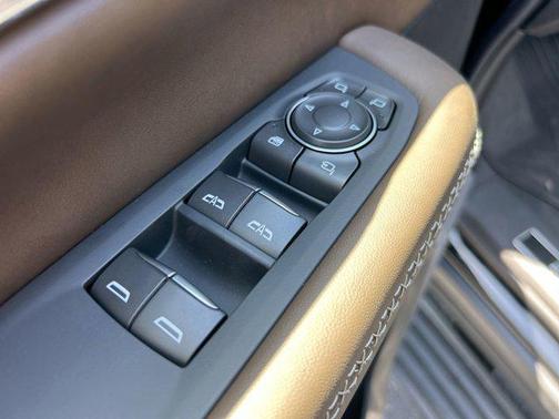 2025 GMC Yukon XL Denali Ultimate