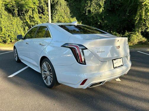 2022 Cadillac CT4 Premium Luxury