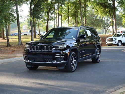 Diamond Black Crystal Pearlcoat 2024 Jeep Grand Cherokee L Limited