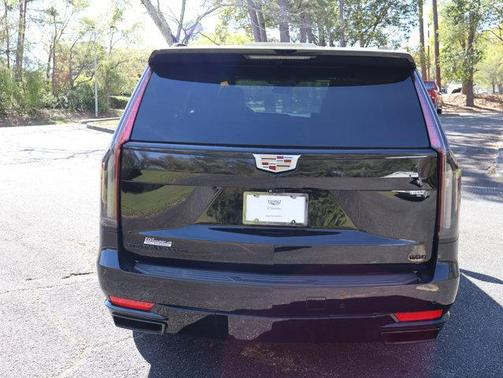 2022 Cadillac Escalade Sport