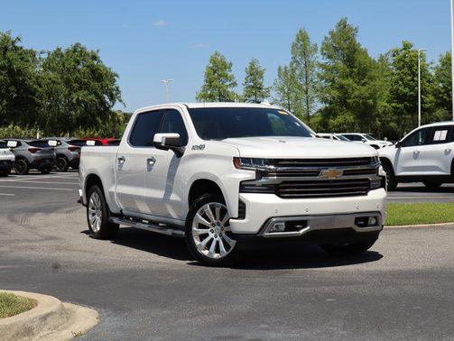 Iridescent Pearl Tricoat 2019 Chevrolet Silverado 1500 High Country