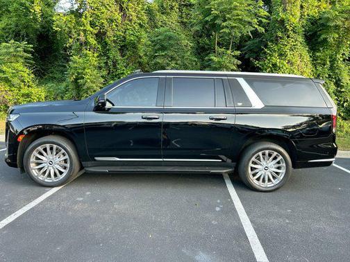 2023 Cadillac Escalade ESV Premium Luxury