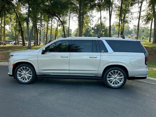 2023 Cadillac Escalade ESV Premium Luxury