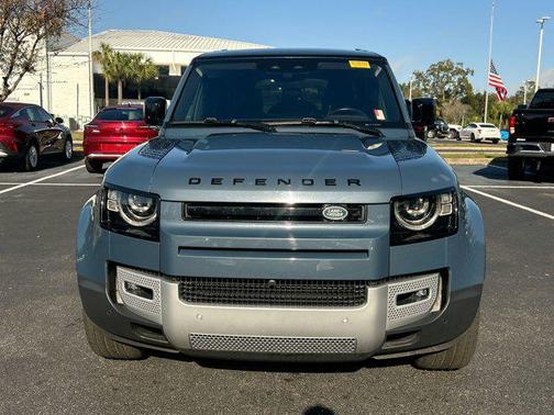 2021 Land Rover Defender 110 SE