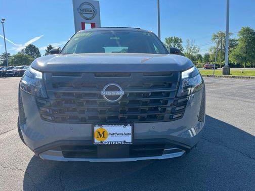 Boulder Gray Pearl 2026 Nissan Pathfinder Platinum