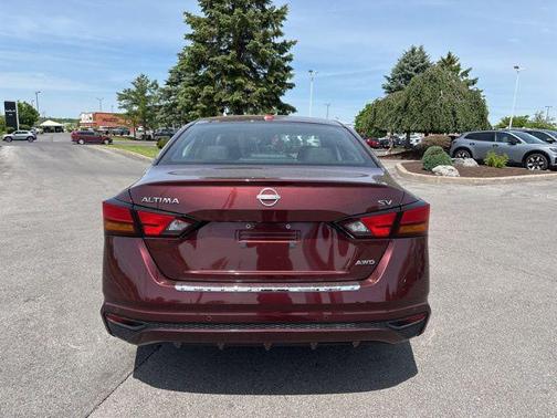 Garnet Pearl Metallic 2023 Nissan Altima 2.5 SV