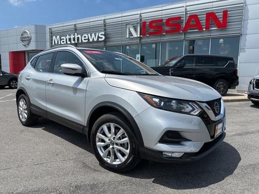 2022 Nissan Rogue Sport SV