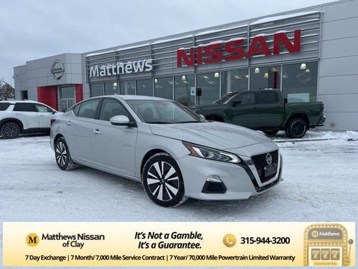 2022 Nissan Altima 2.5 SV