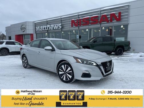 2022 Nissan Altima 2.5 SV