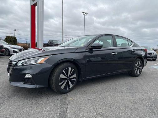 2021 Nissan Altima 2.5 SV