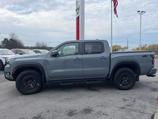 Boulder Gray Pearl 2026 Nissan Frontier PRO-4X