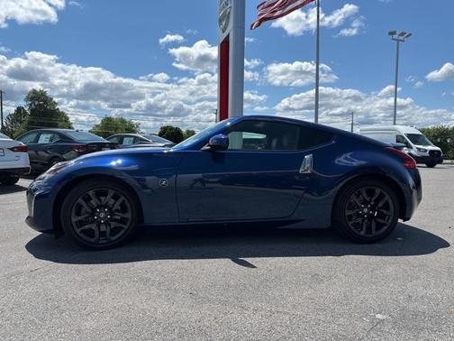 2019 Nissan 370Z Base