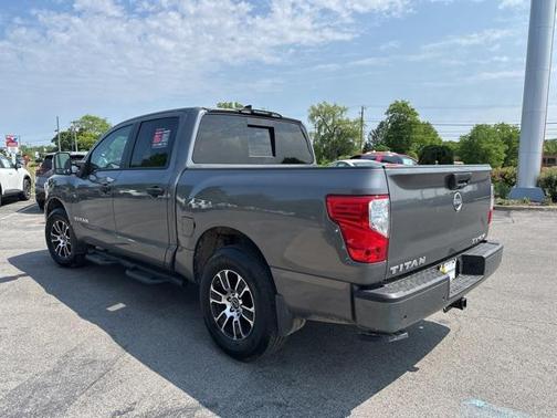 2024 Nissan Titan SV